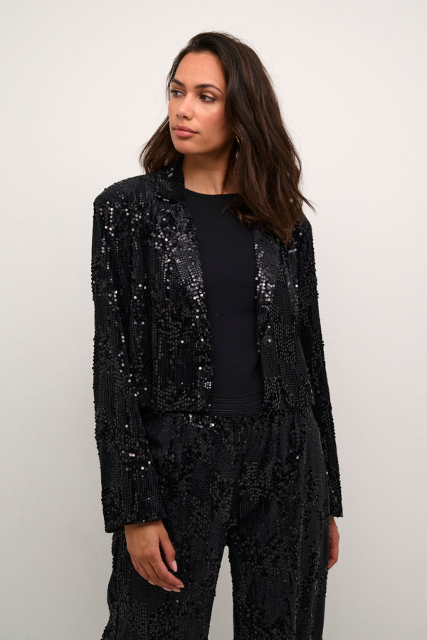 Nicole Sequin Jakki