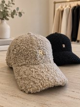 Load image into Gallery viewer, Húfa Kit Cap Beige
