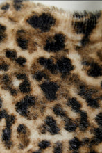 Load image into Gallery viewer, Peysa Oui Hlébarða