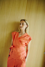 Load image into Gallery viewer, Blússa Lina Appelsínugul