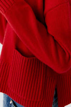 Load image into Gallery viewer, Peysa Oui Scarlet Rauð