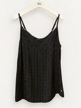 Load image into Gallery viewer, Toppur Singlet Houndstooth