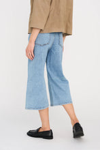 Load image into Gallery viewer, Buxur Asta Culotte Stuttar