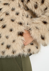 Faux loðjakki