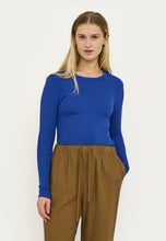 Load image into Gallery viewer, Bolur Fenja O-Neck Ultramarine