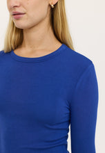 Load image into Gallery viewer, Bolur Fenja O-Neck Ultramarine