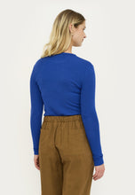 Load image into Gallery viewer, Bolur Fenja O-Neck Ultramarine
