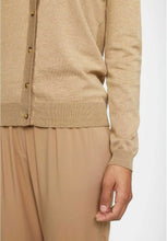 Load image into Gallery viewer, Golftreyja Marla Camel