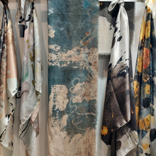 Load image into Gallery viewer, Sjal Sandur - Cashmere