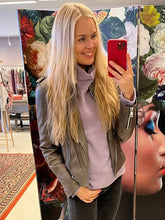 Load image into Gallery viewer, Leðurjakki Oui