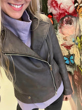Load image into Gallery viewer, Leðurjakki Oui